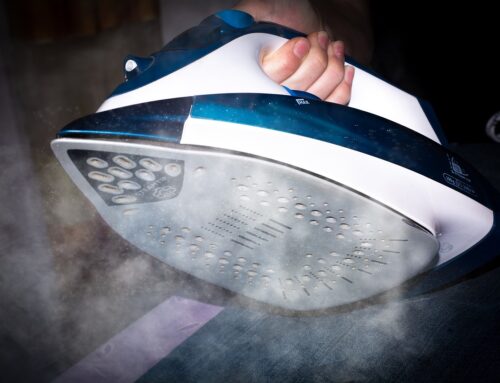 Bügeln ohne Bügelbrett: Praktische Alternativen für glatte Wäsche