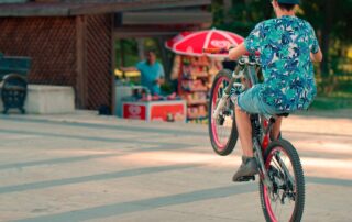 Radfahren auf dem Gehweg: Diese Regeln gelten für Kinder und Erwachsene 1 man bicycle tricks bicycle tricks 5628820