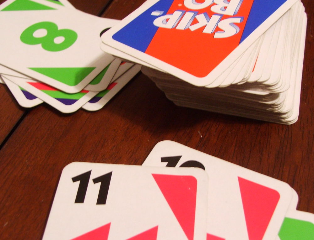 Rummikub Regeln Eine Anleitung für das beliebte Legespiel Wissensstoff